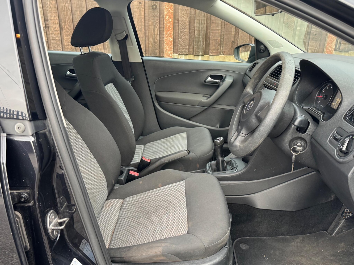 Used Volkswagen Polo 2010 for sale - 76743241: Photo 13