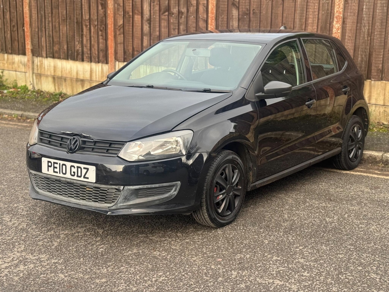 Used Volkswagen Polo 2010 for sale - 76743241: Photo 2