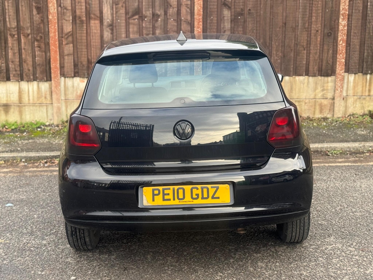 Used Volkswagen Polo 2010 for sale - 76743241: Photo 4