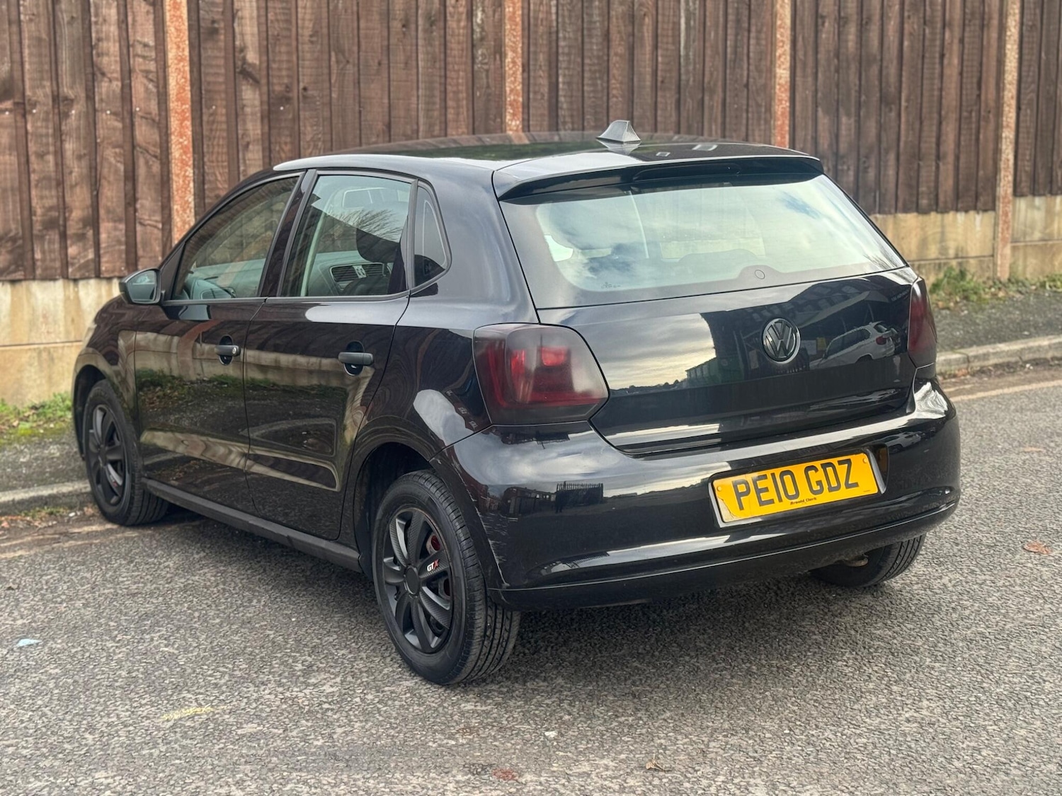 Used Volkswagen Polo 2010 for sale - 76743241: Photo 5