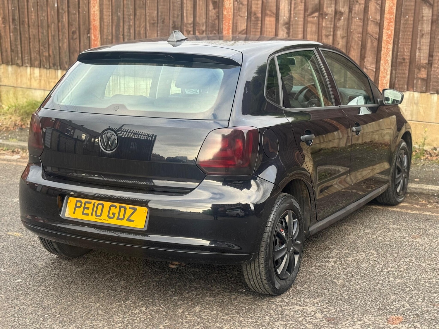 Used Volkswagen Polo 2010 for sale - 76743241: Photo 6