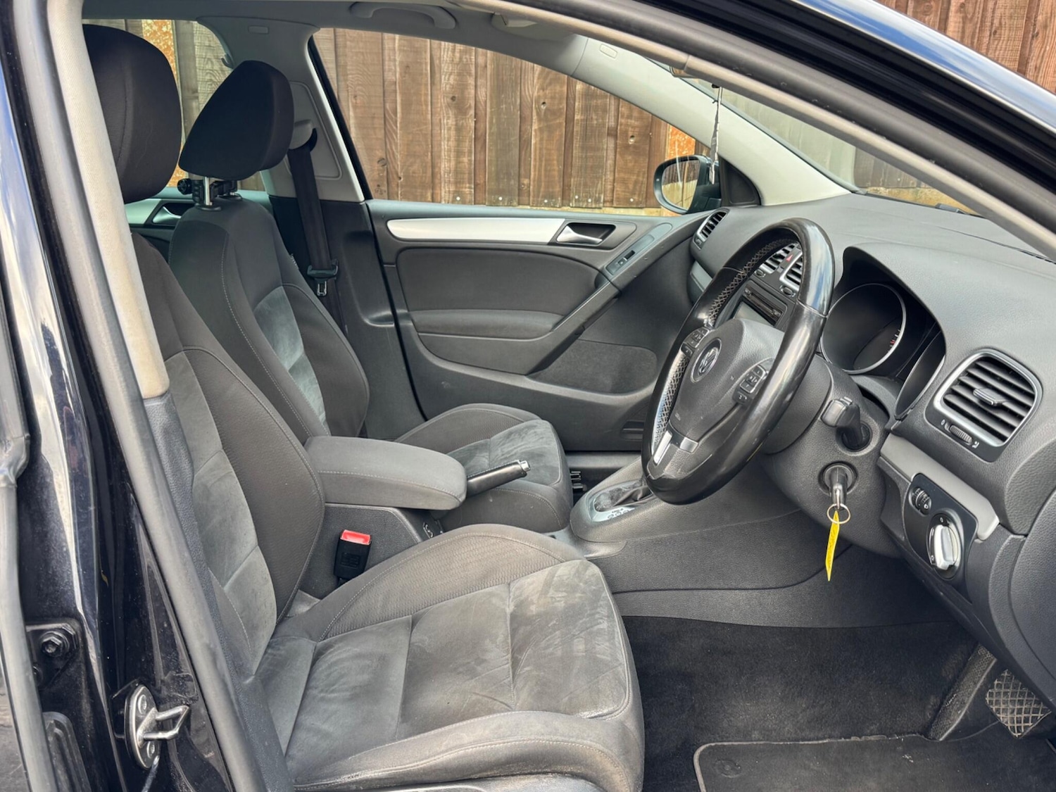 Used Volkswagen Golf 2010 for sale - 77015248: Photo 13