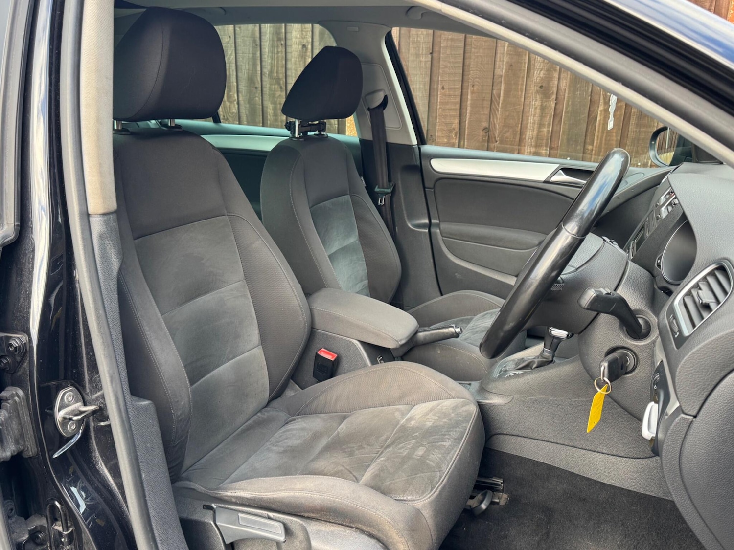 Used Volkswagen Golf 2010 for sale - 77015248: Photo 14