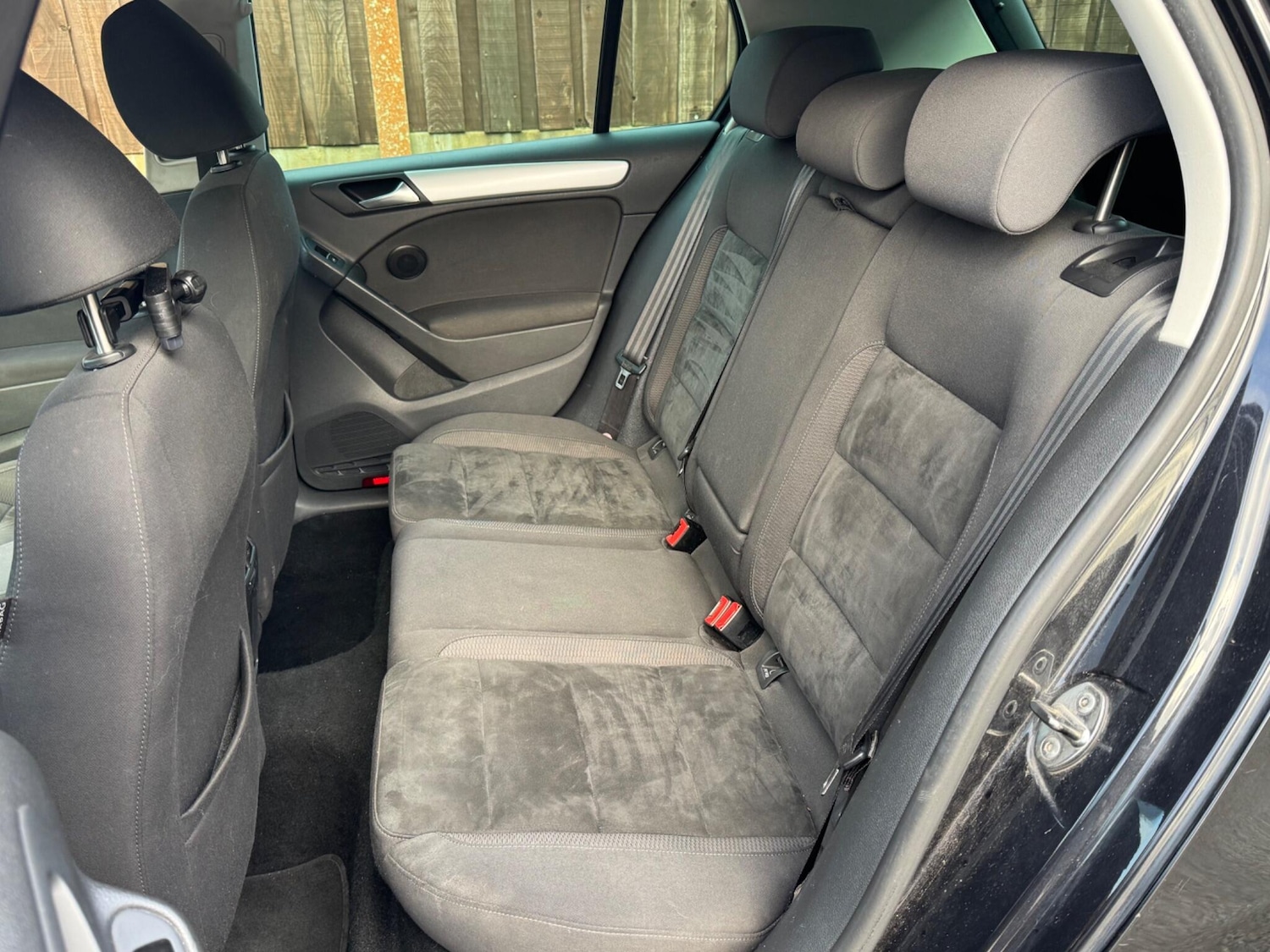 Used Volkswagen Golf 2010 for sale - 77015248: Photo 24