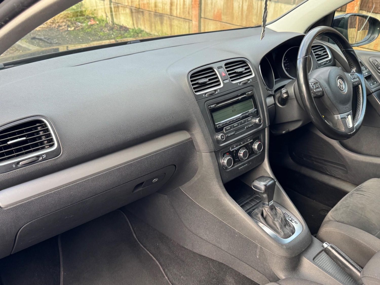 Used Volkswagen Golf 2010 for sale - 77015248: Photo 30