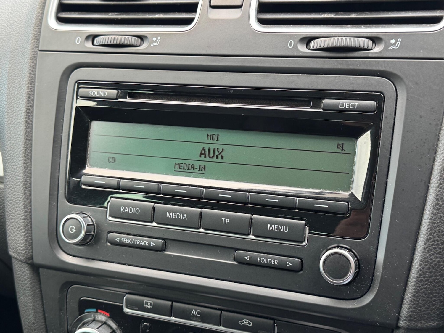 Used Volkswagen Golf 2010 for sale - 77015248: Photo 41