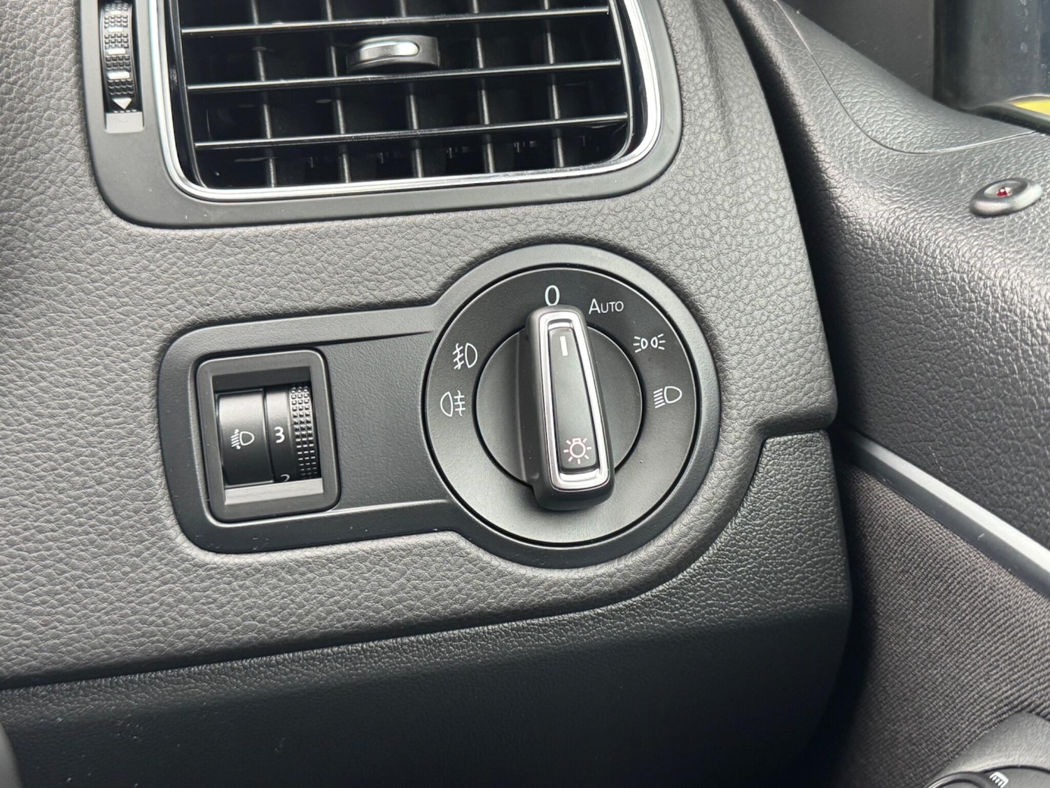 Used Volkswagen Polo 2017 for sale - 77611643: Photo 48