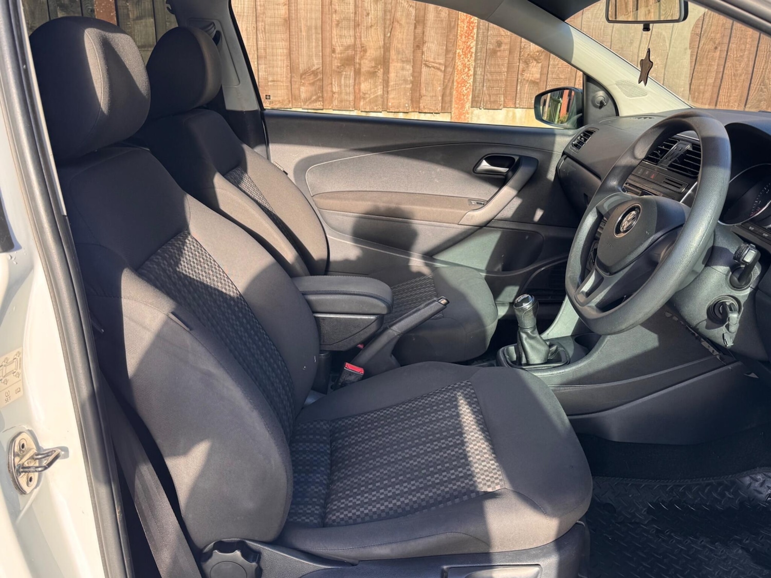 Used Volkswagen Polo 2014 for sale - 76388244: Photo 13