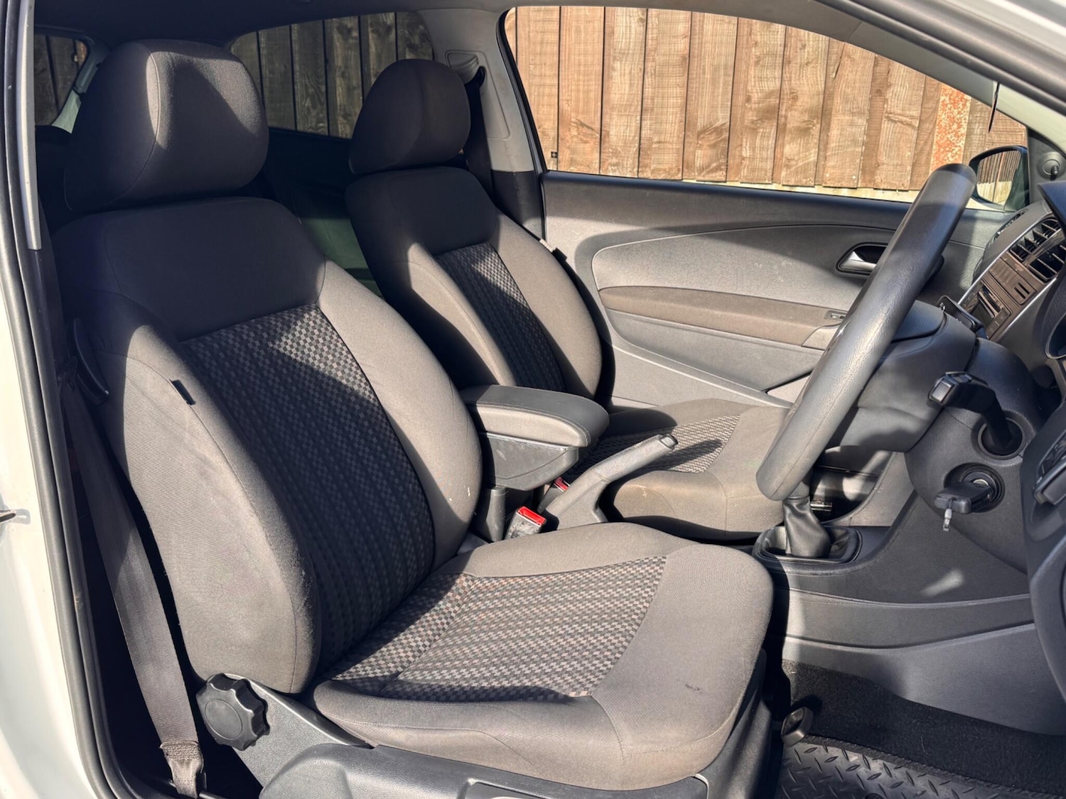 Used Volkswagen Polo 2014 for sale - 76388244: Photo 14