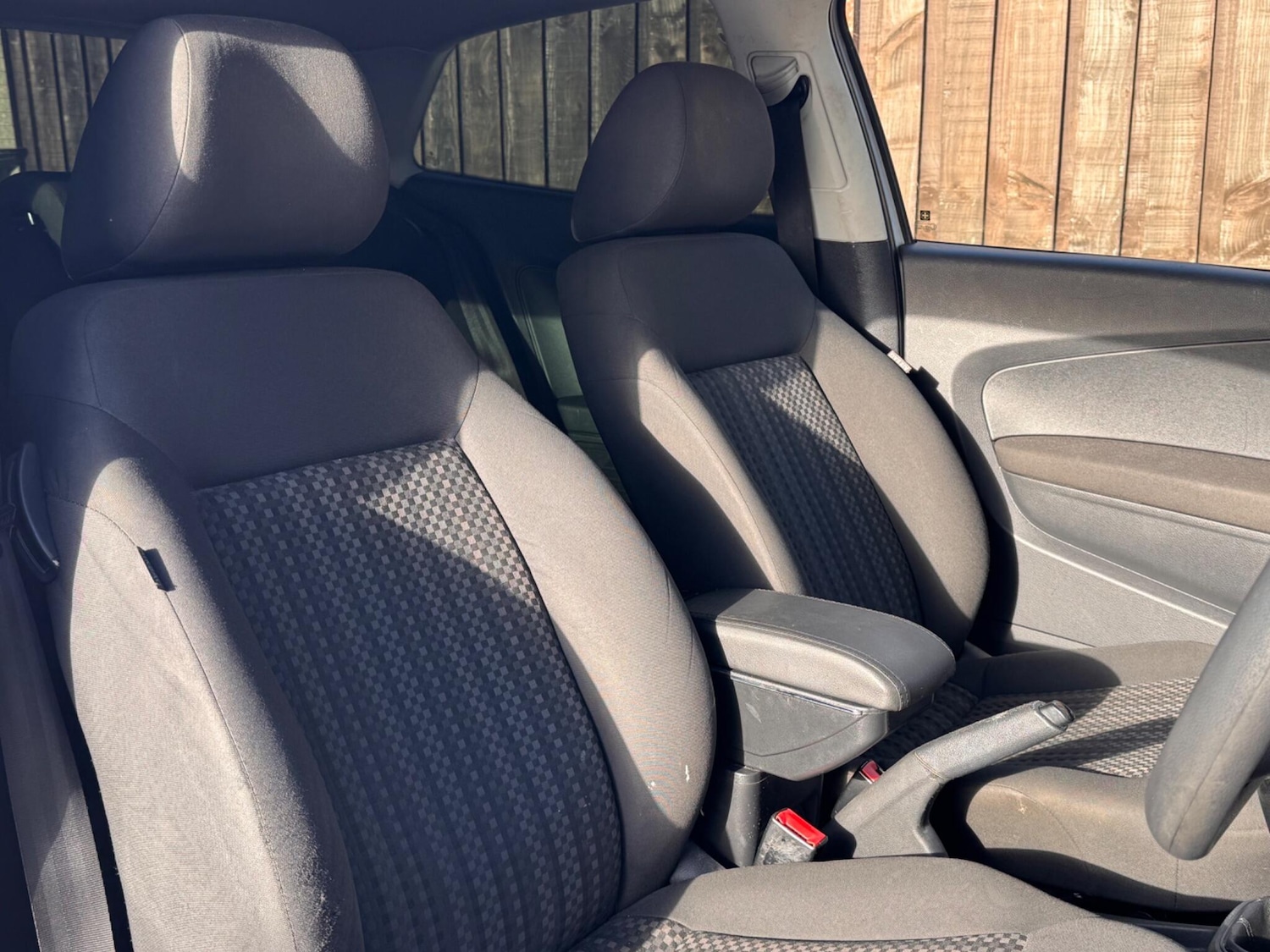 Used Volkswagen Polo 2014 for sale - 76388244: Photo 15