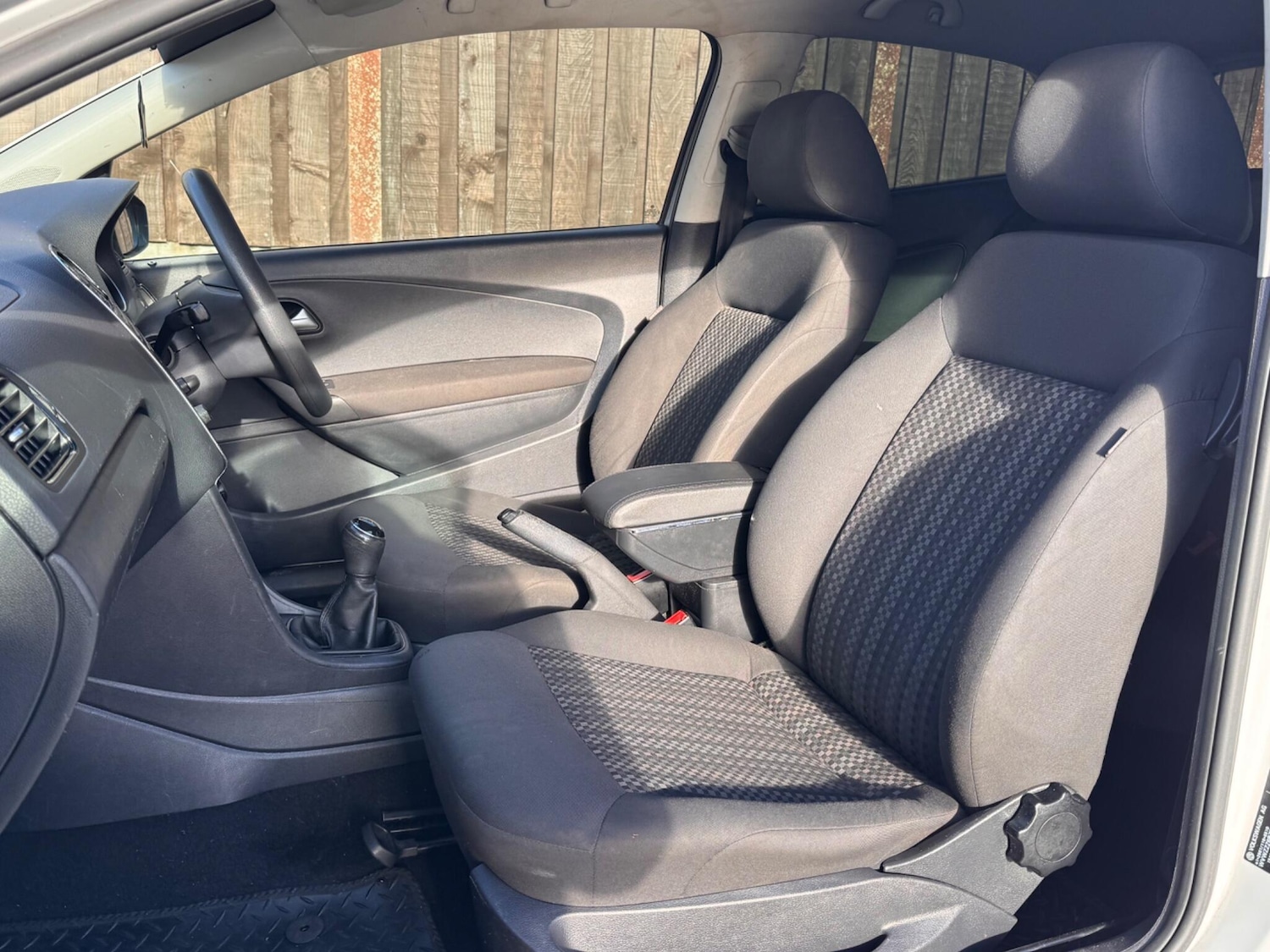 Used Volkswagen Polo 2014 for sale - 76388244: Photo 26