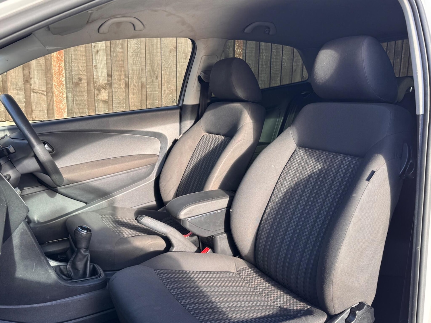 Used Volkswagen Polo 2014 for sale - 76388244: Photo 28