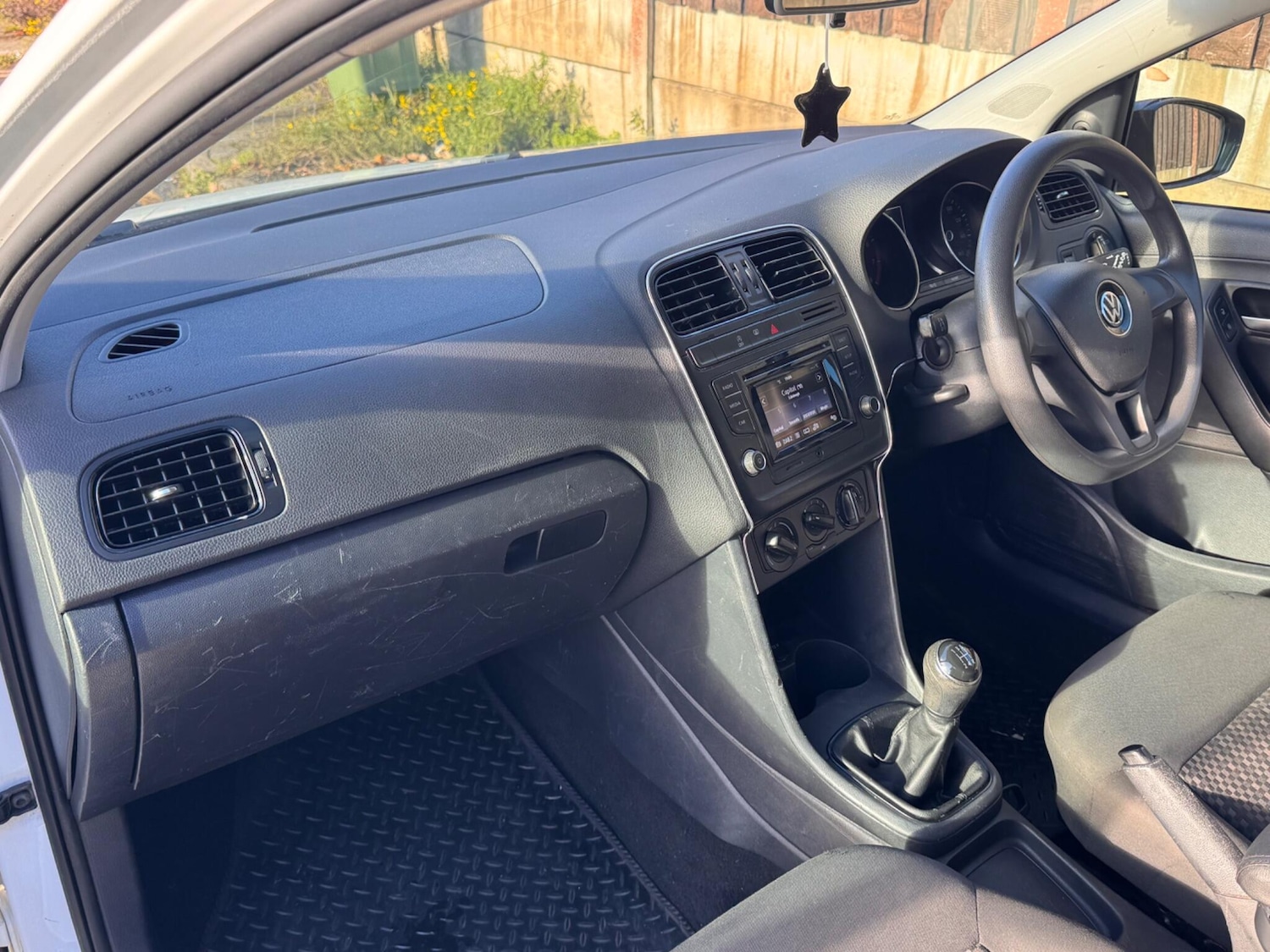 Used Volkswagen Polo 2014 for sale - 76388244: Photo 30