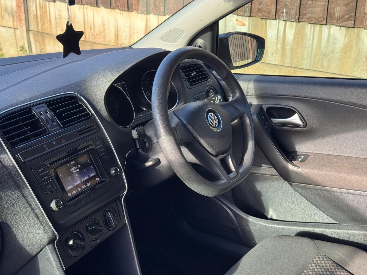 Used Volkswagen Polo 2014 for sale - 76388244: Photo 31