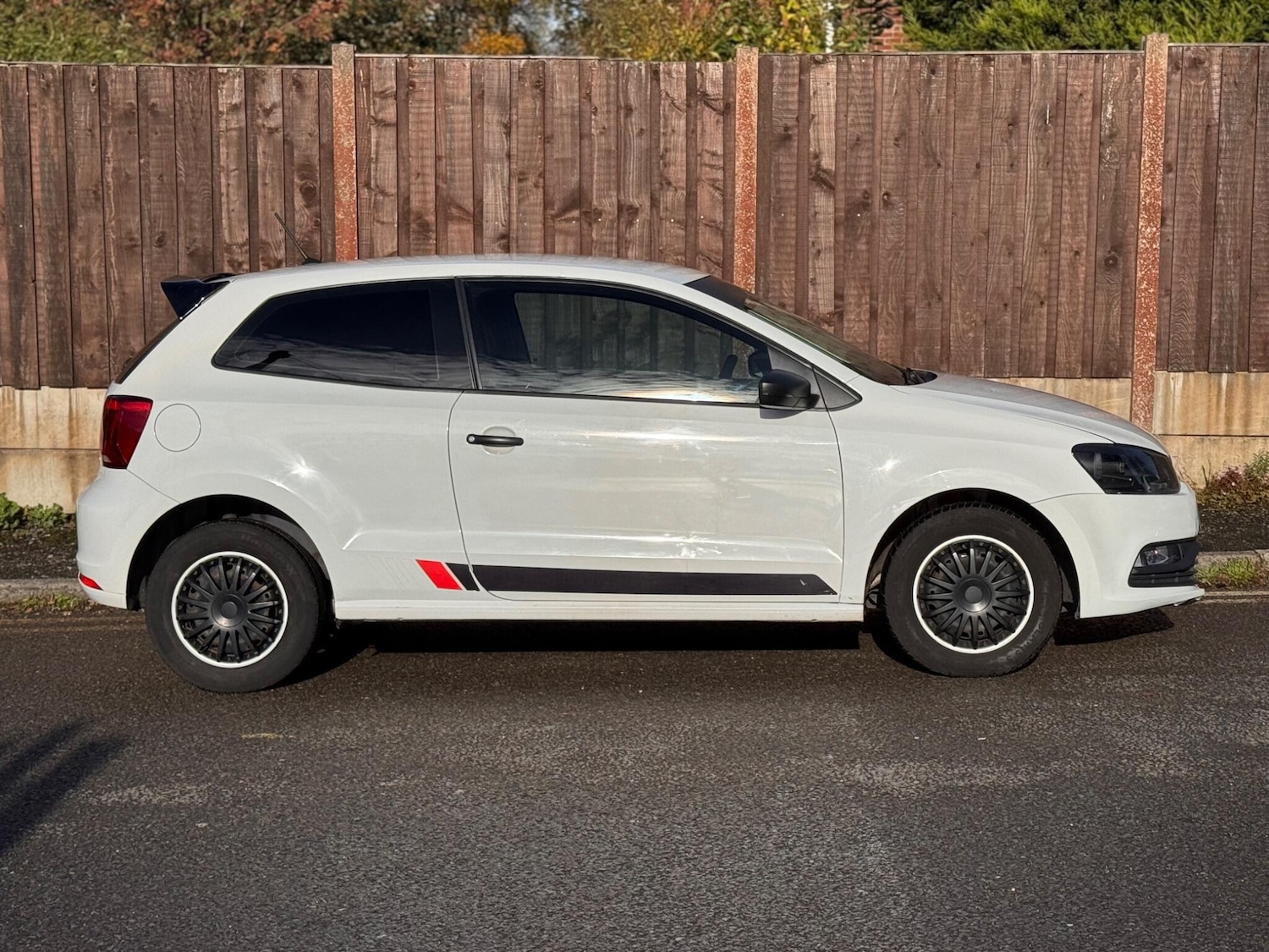 Used Volkswagen Polo 2014 for sale - 76388244: Photo 8