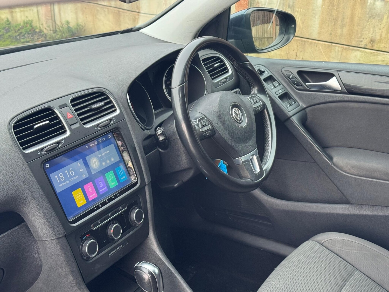 Used Volkswagen Golf 2011 for sale - 77344529: Photo 31