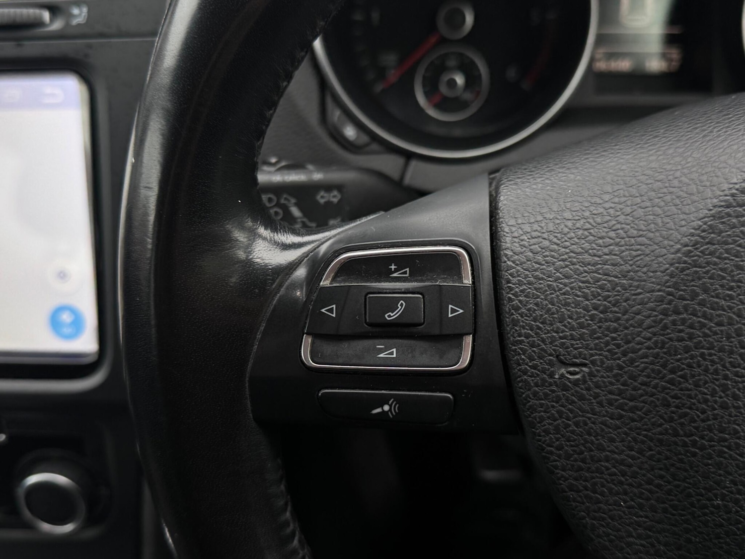 Used Volkswagen Golf 2011 for sale - 77344529: Photo 37