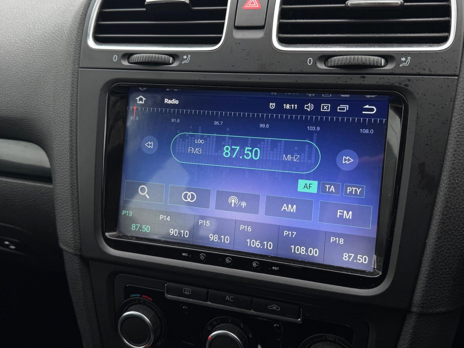 Used Volkswagen Golf 2011 for sale - 77344529: Photo 43