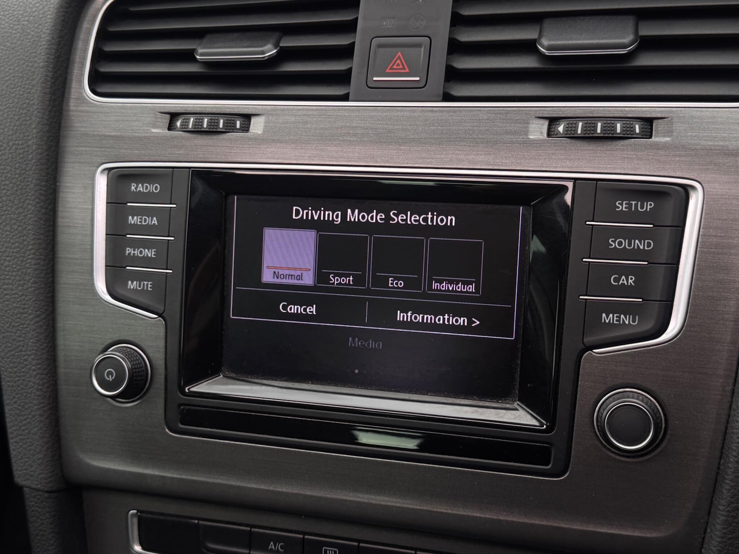 Used Volkswagen Golf for sale - 76549849: Photo 42