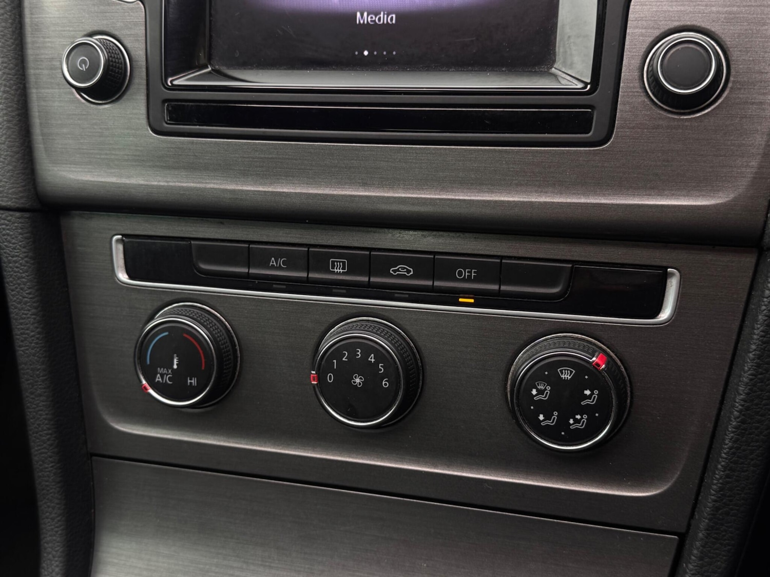 Used Volkswagen Golf for sale - 76549849: Photo 44