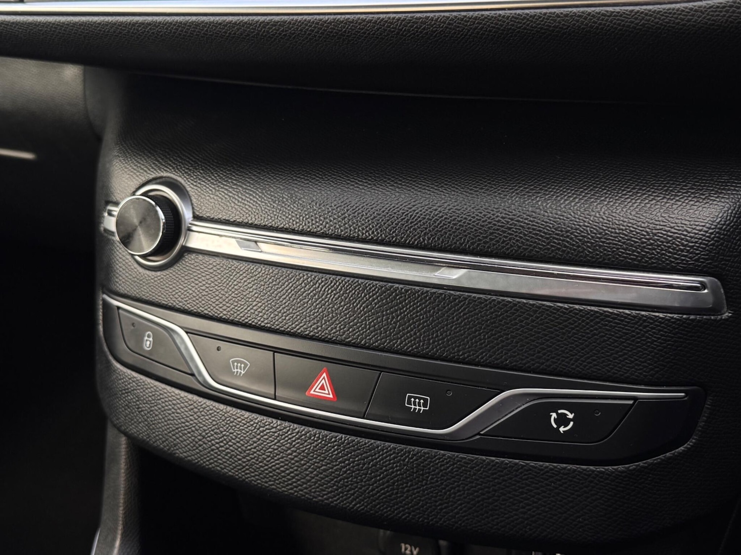 Used Peugeot 308 2015 for sale - 76360969: Photo 48