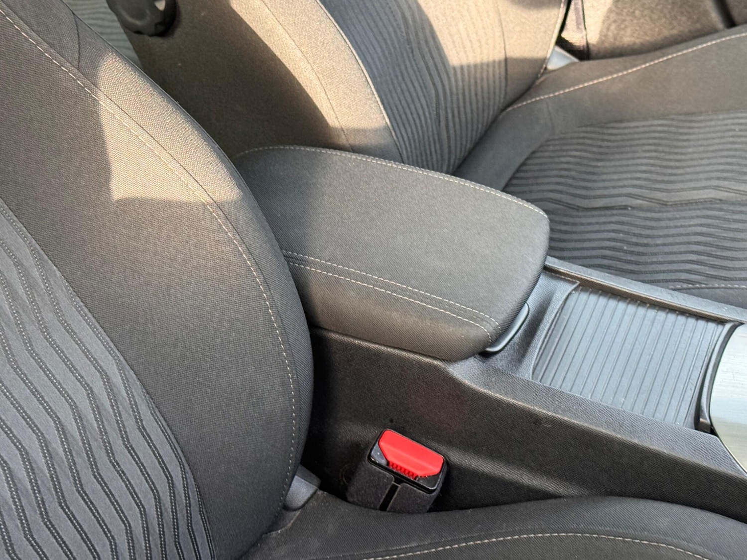 Used Peugeot 308 2015 for sale - 76360969: Photo 49