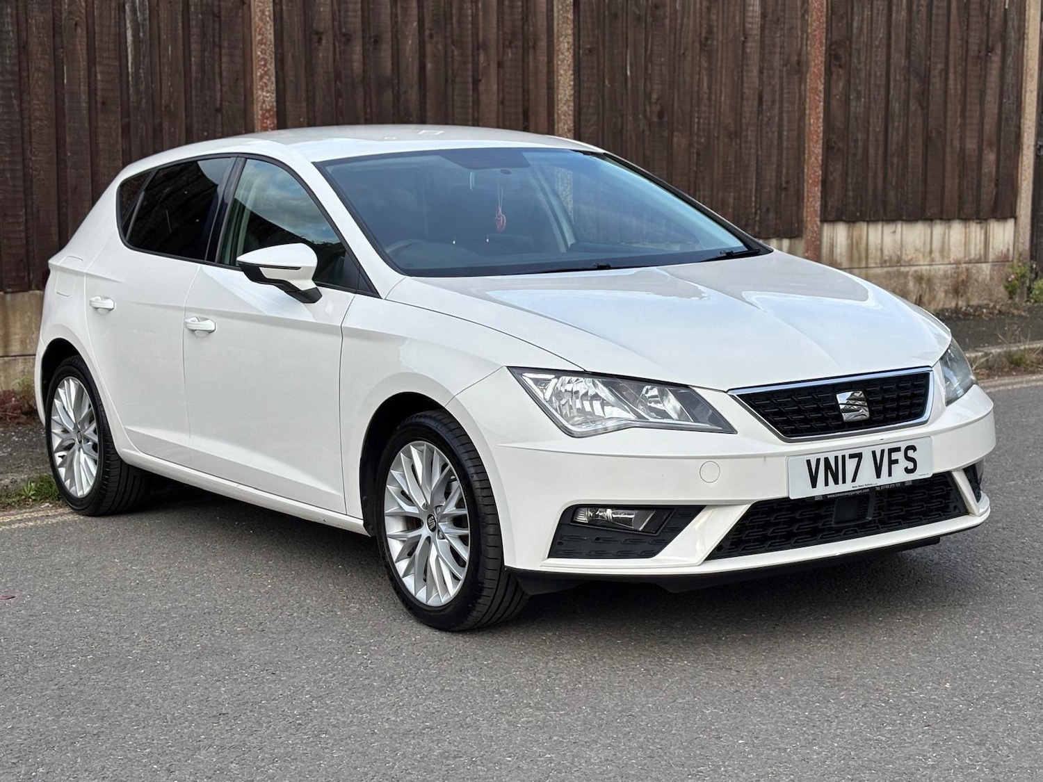 Used SEAT Leon 2017 for sale - 76988497: Photo 2