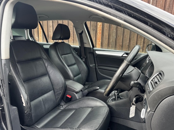 Used Volkswagen Golf 2012 for sale - 76001256: Photo 14