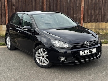 Volkswagen - Golf