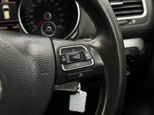 Used Volkswagen Golf 2012 for sale - 76001256: Photo 37