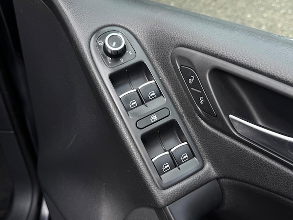 Used Volkswagen Golf 2012 for sale - 76001256: Photo 44