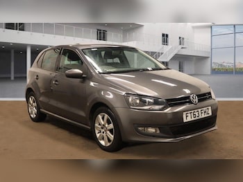 Used Volkswagen Polo 2013 for sale - 76440817: Photo