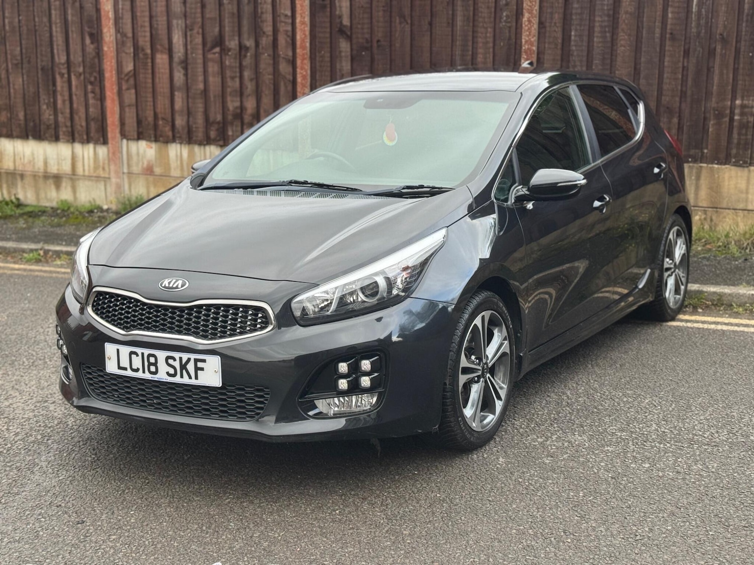 Used Kia Ceed 2018 for sale - 76992510: Photo 2