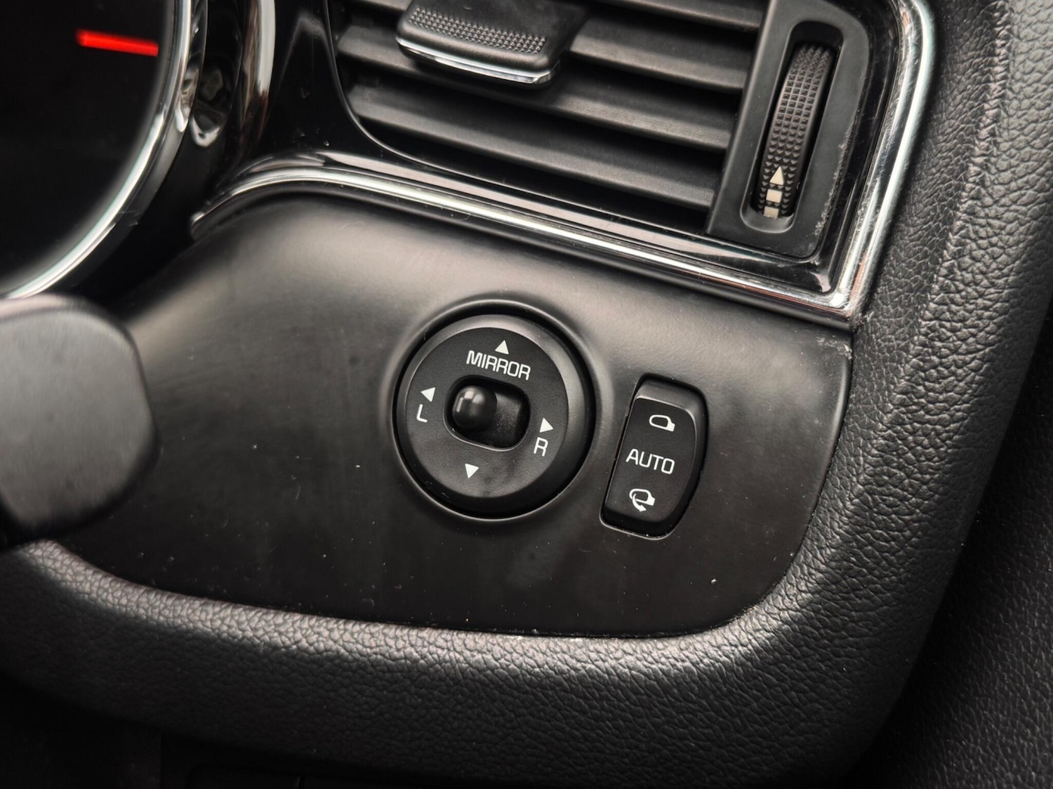 Used Kia Ceed 2018 for sale - 76992510: Photo 52