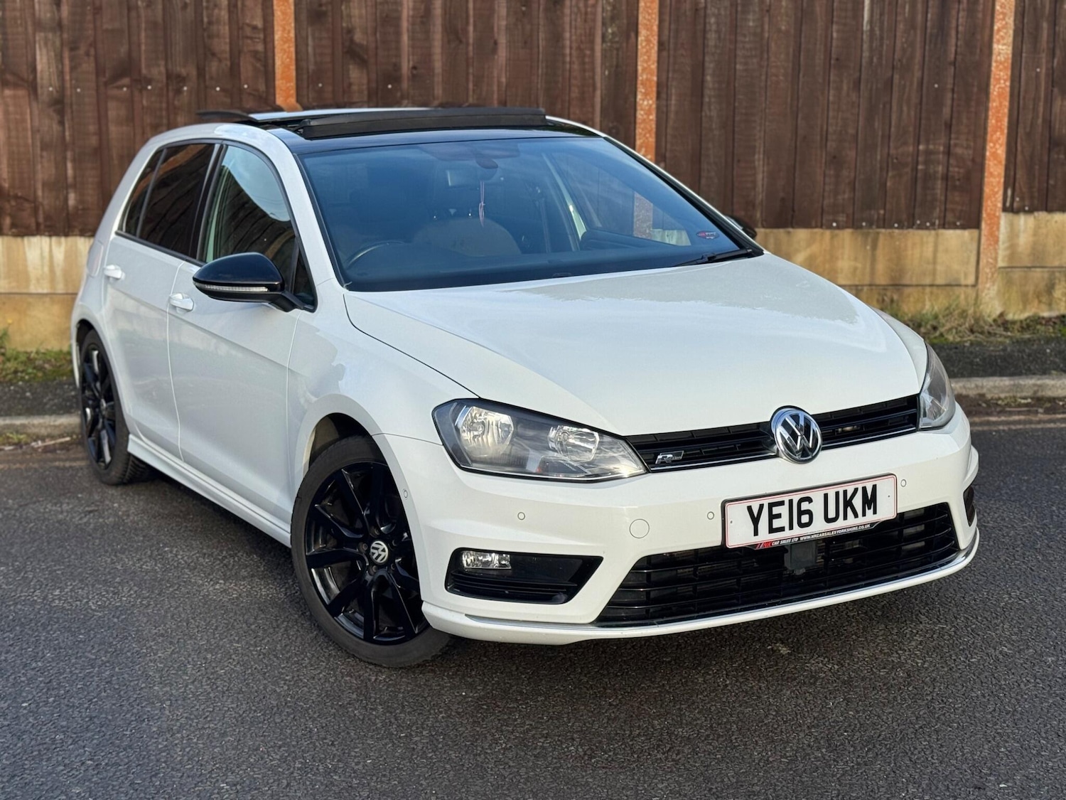 Used Volkswagen Golf for sale - 76849934: Photo 1