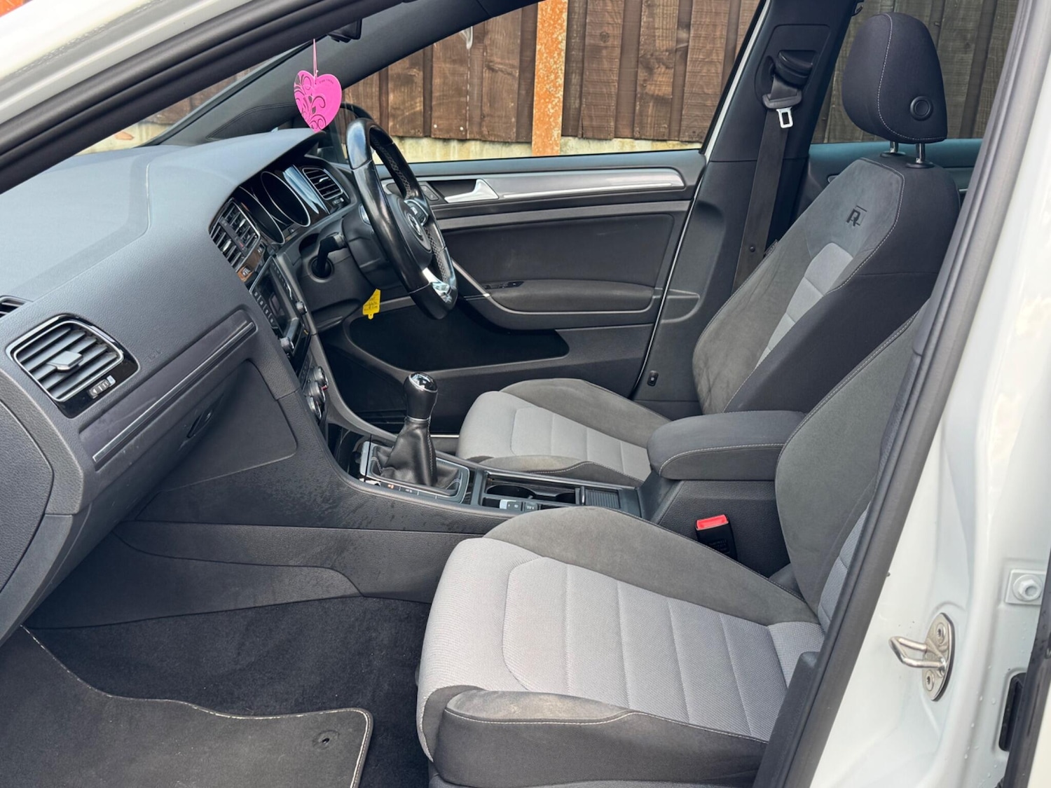 Used Volkswagen Golf for sale - 76849934: Photo 27