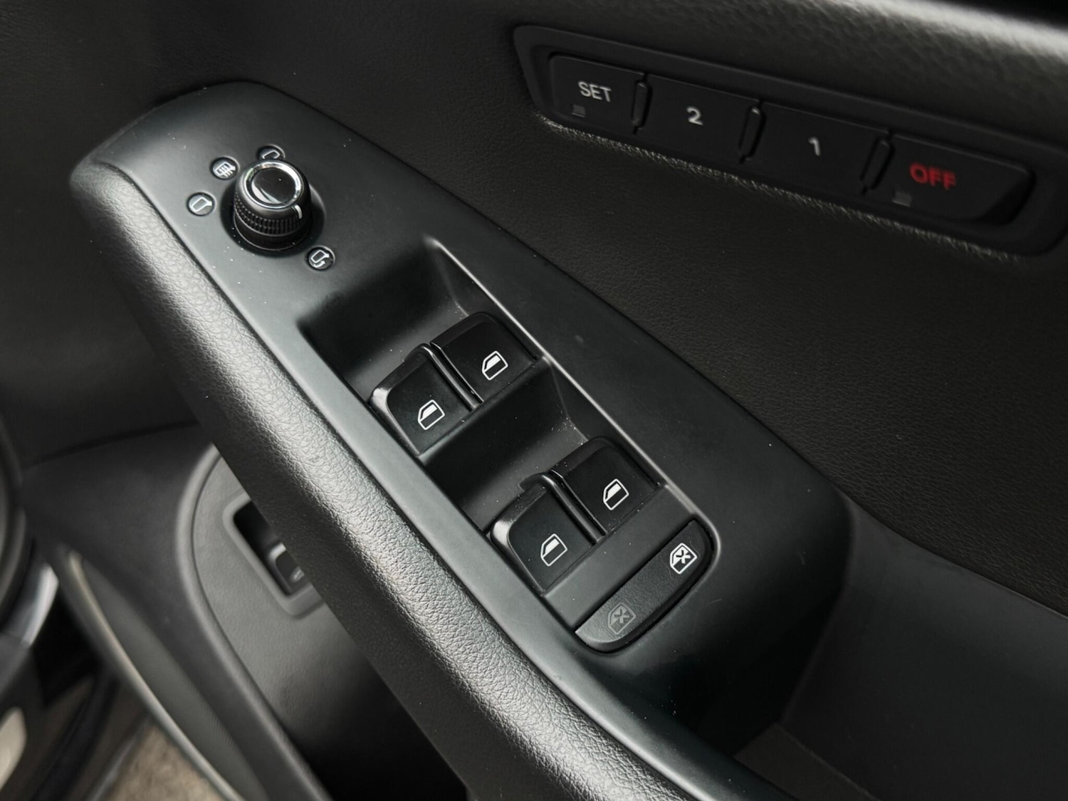 Used Audi Q5 2011 for sale - 76512805: Photo 56