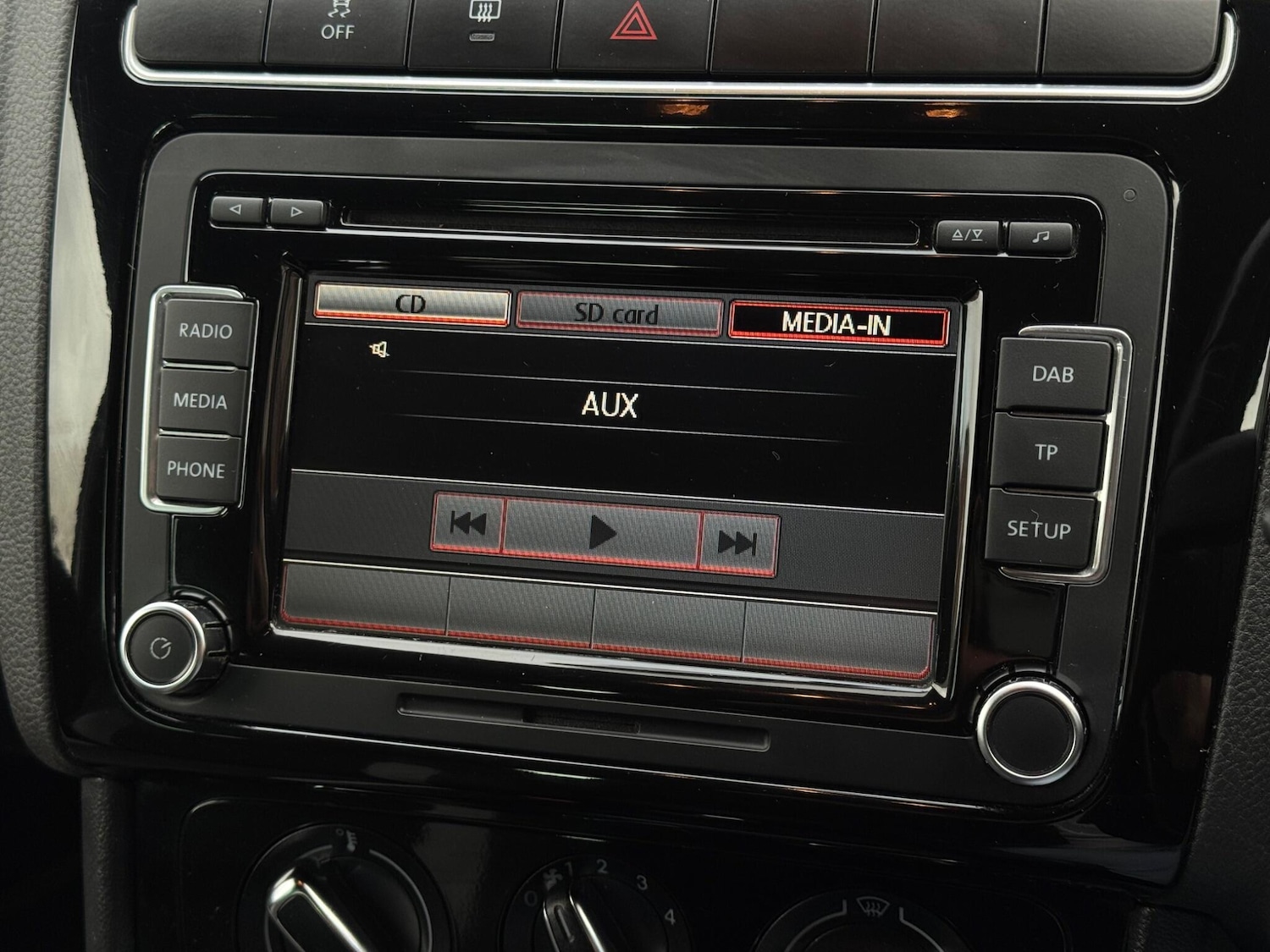 Used Volkswagen Polo for sale - 77016764: Photo 37