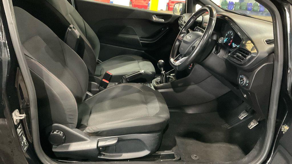 Used Ford Fiesta 2017 for sale - 76361272: Photo 7