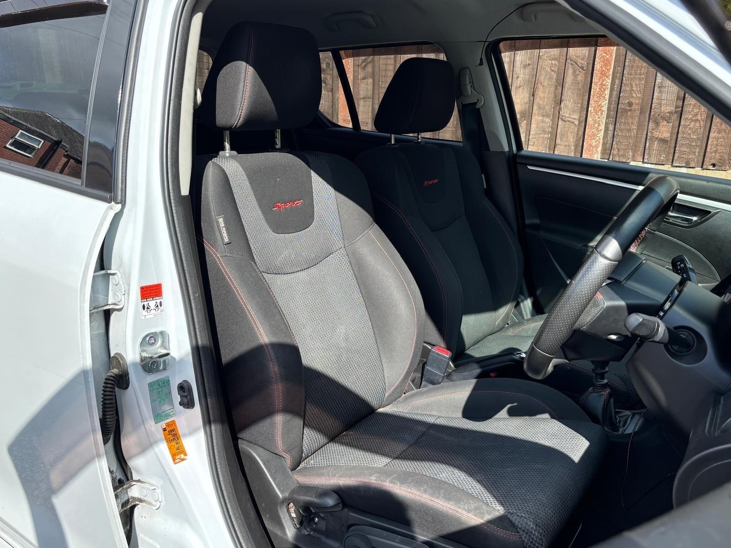 Used Suzuki Swift 2014 for sale - 76307264: Photo 13