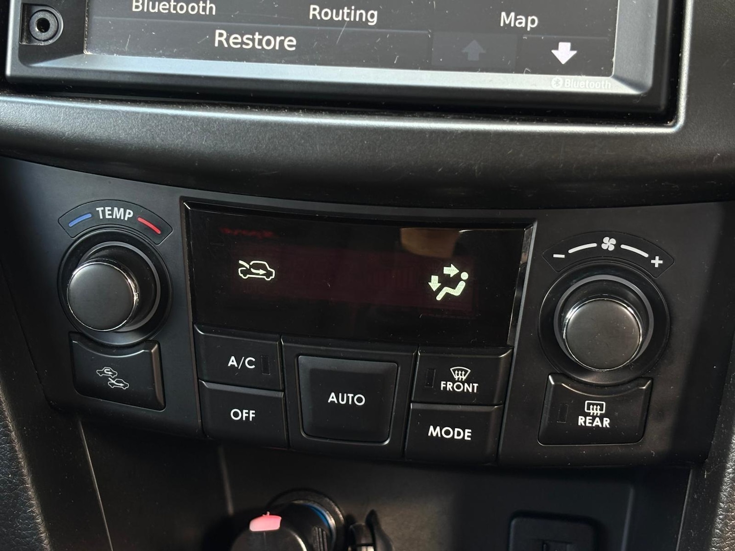 Used Suzuki Swift 2014 for sale - 76307264: Photo 46