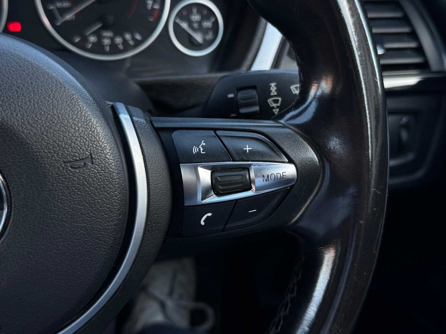 Used BMW 3 Series 2013 for sale - 77957473: Photo 38