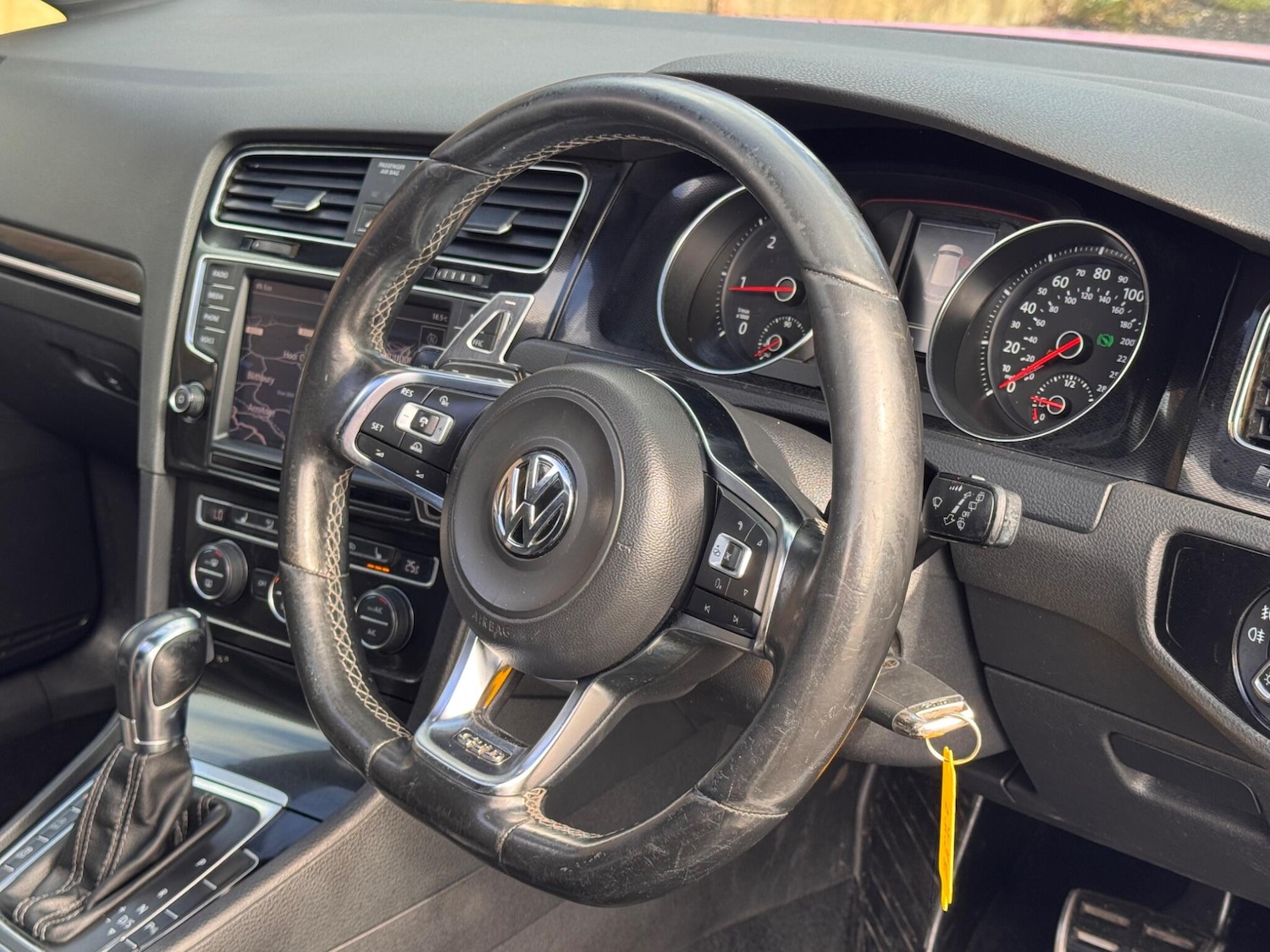 Used Volkswagen Golf 2014 for sale - 76987666: Photo 11