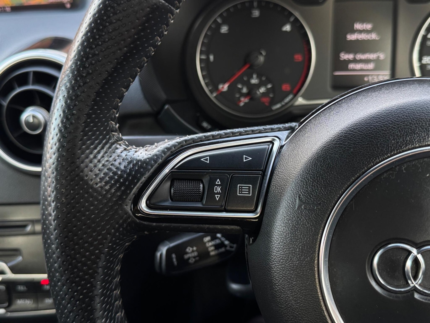 Used Audi A1 2014 for sale - 76690044: Photo 37