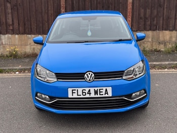Used Volkswagen Polo 2014 for sale - 76270199: Photo