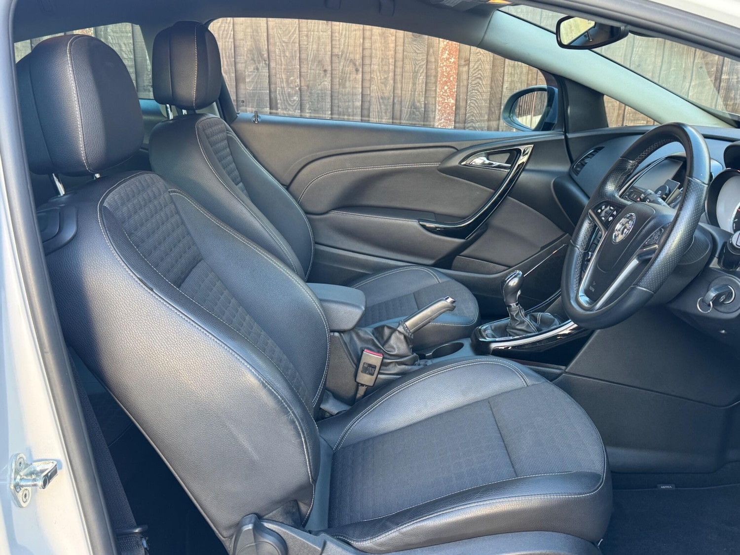 Used Vauxhall Astra GTC for sale - 77050037: Photo 13