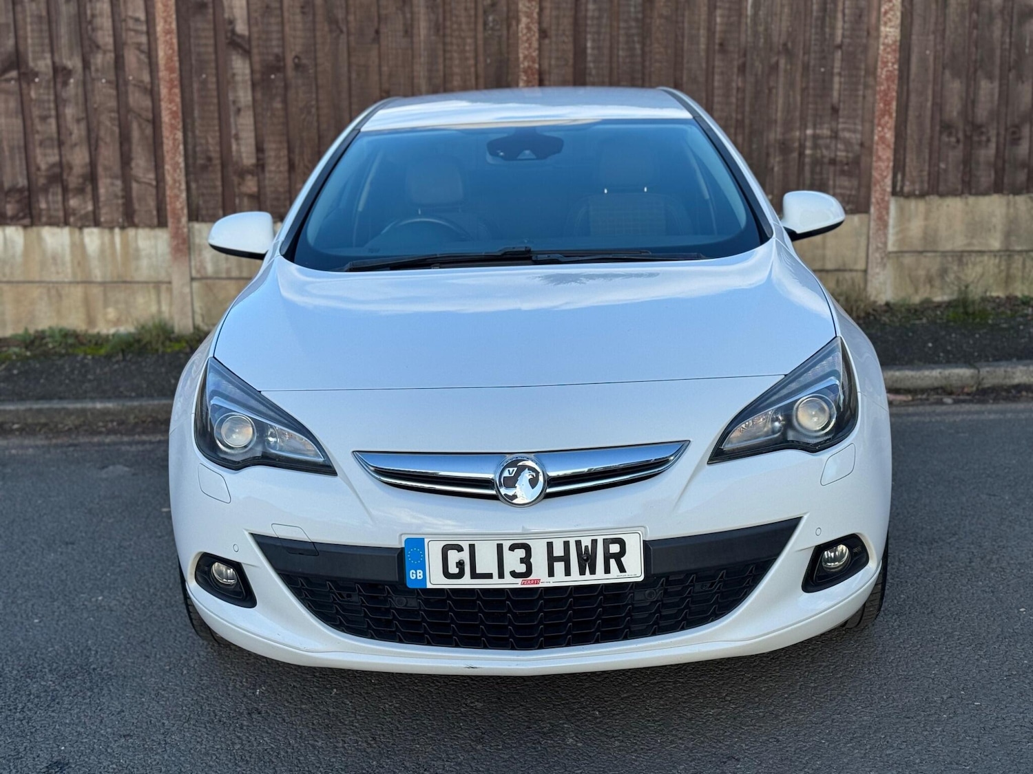 Used Vauxhall Astra GTC for sale - 77050037: Photo 3