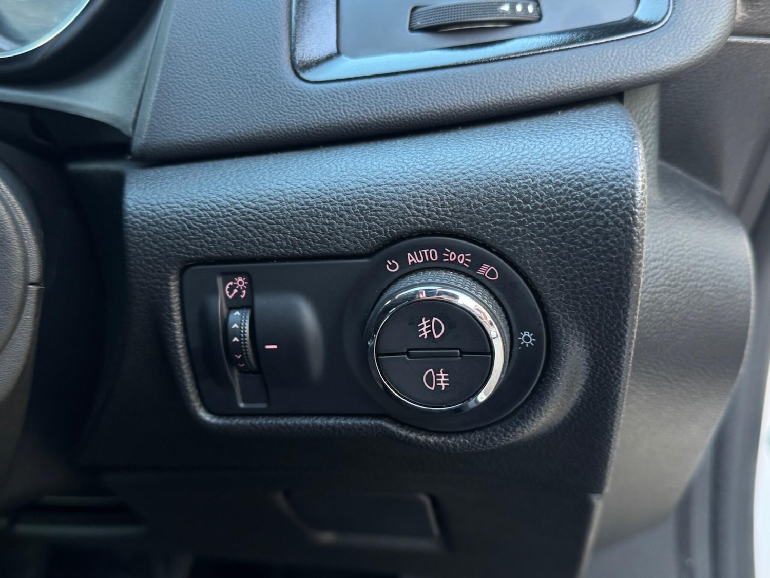 Used Vauxhall Astra GTC for sale - 77050037: Photo 48