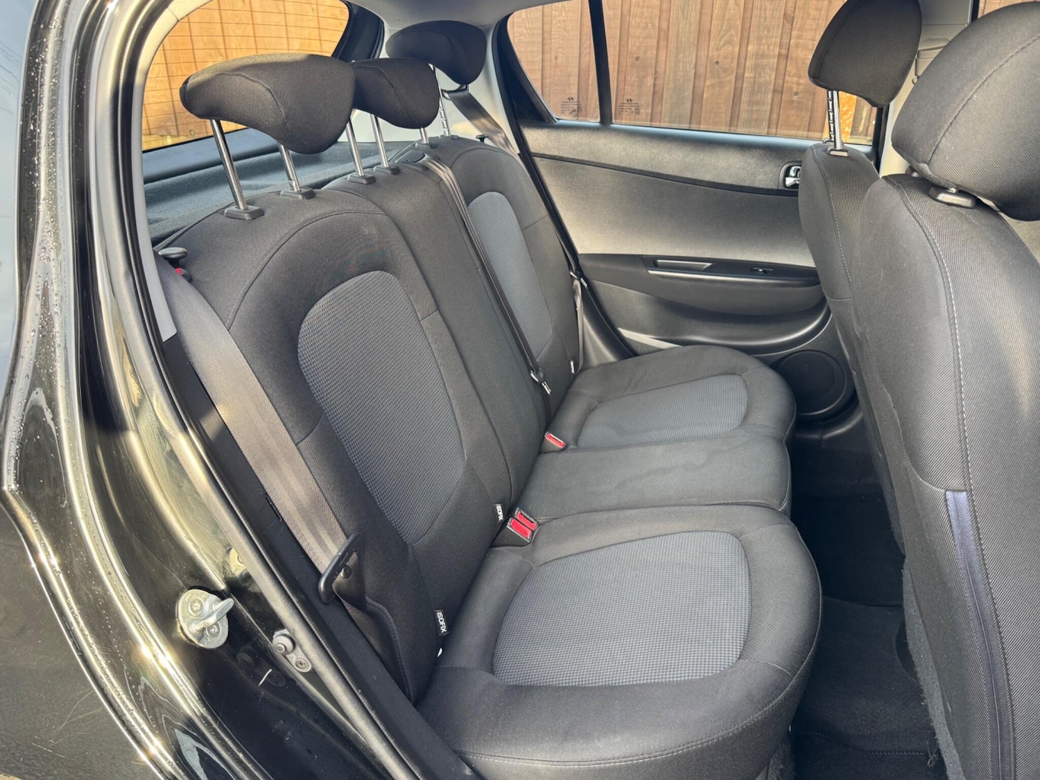 Used Hyundai i20 2013 for sale - 76965185: Photo 18