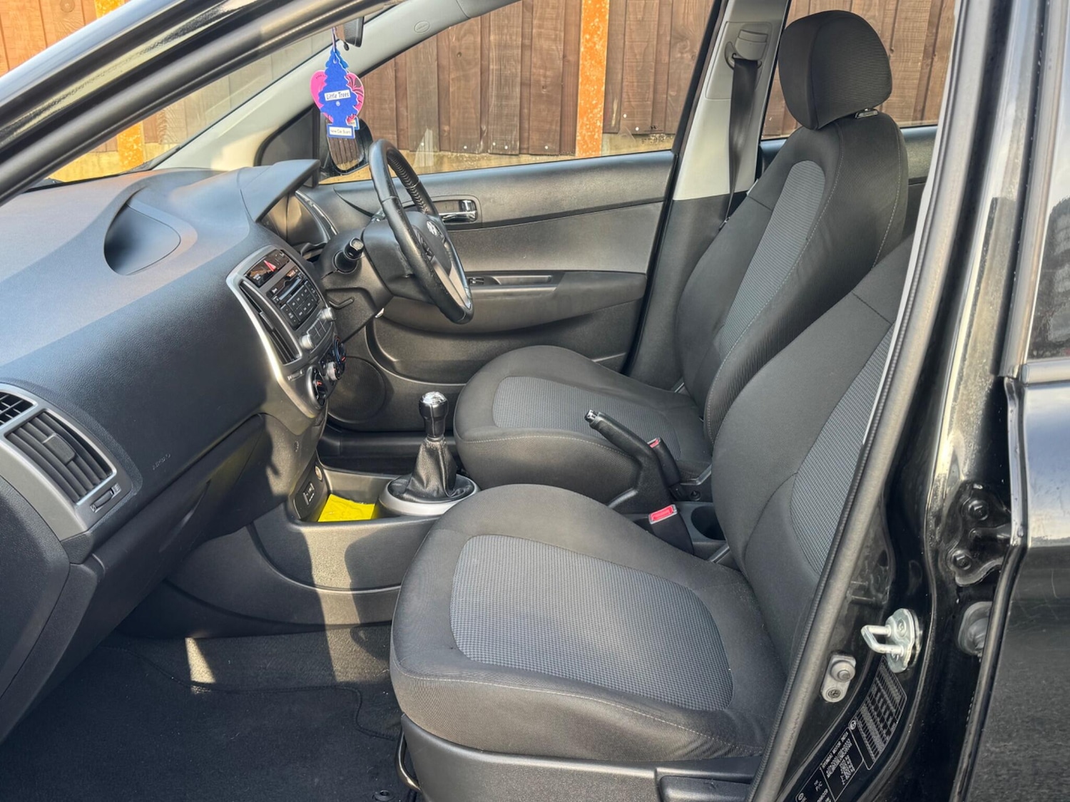 Used Hyundai i20 2013 for sale - 76965185: Photo 26